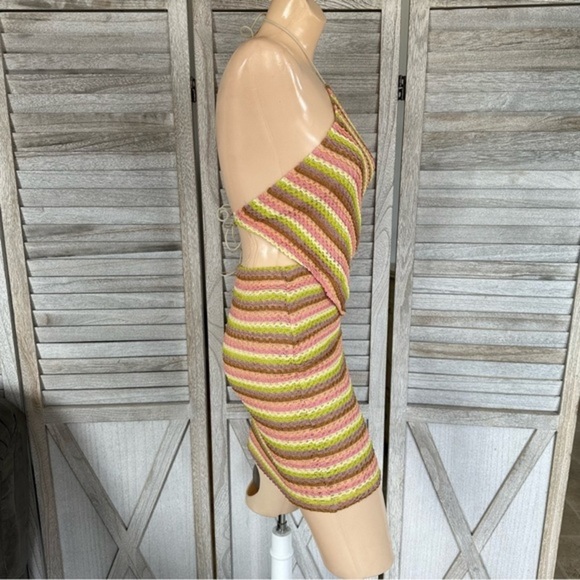 DAYDREAM STRIPED KNIT HALTER AND MINI SKIRT SET - Picture 5 of 9